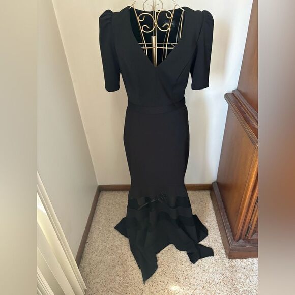 Xscape black scuba v neck sheer illusion flare long gown size 4 - Picture 1 of 16